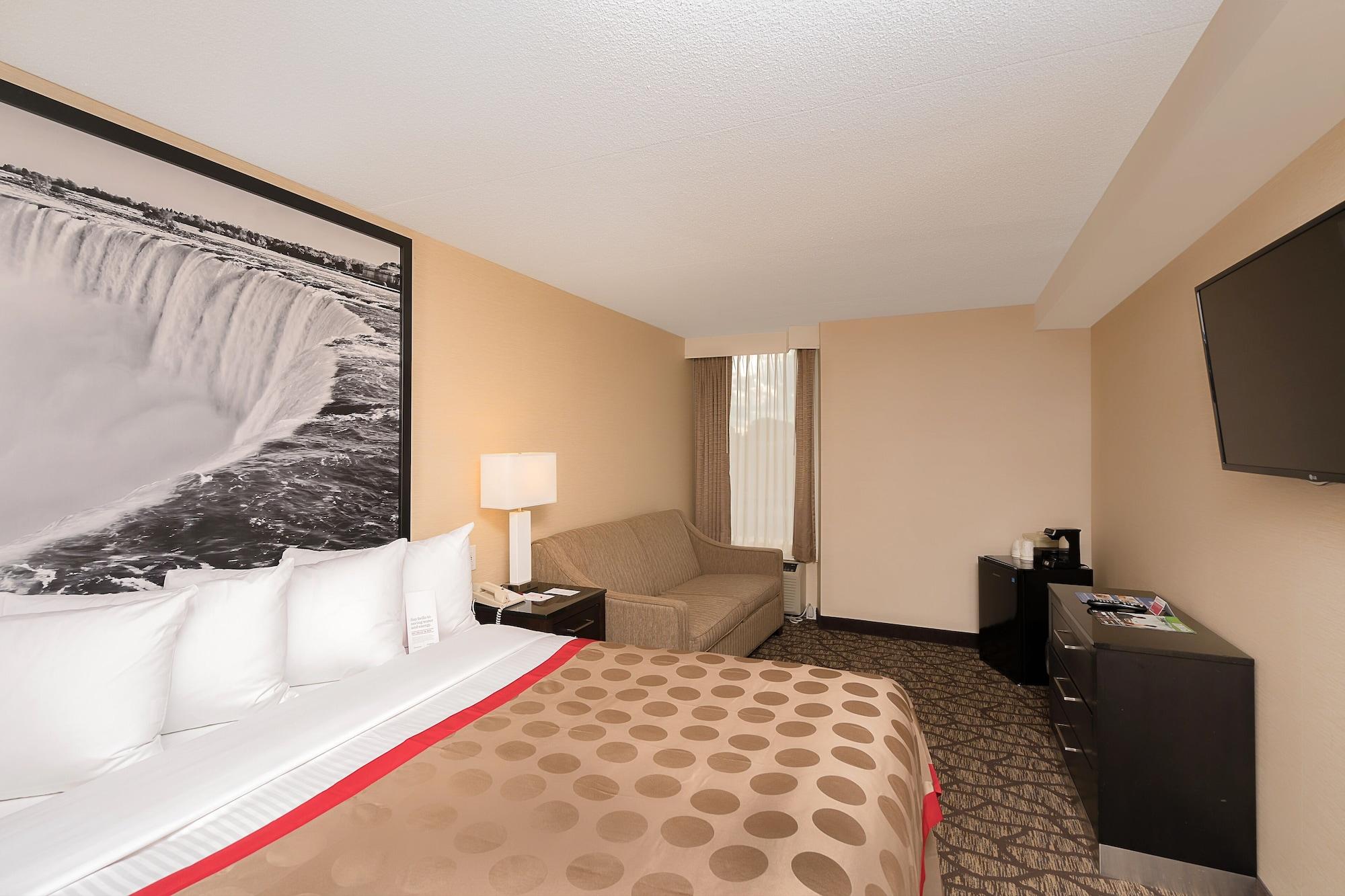 Ramada By Wyndham Near The Falls