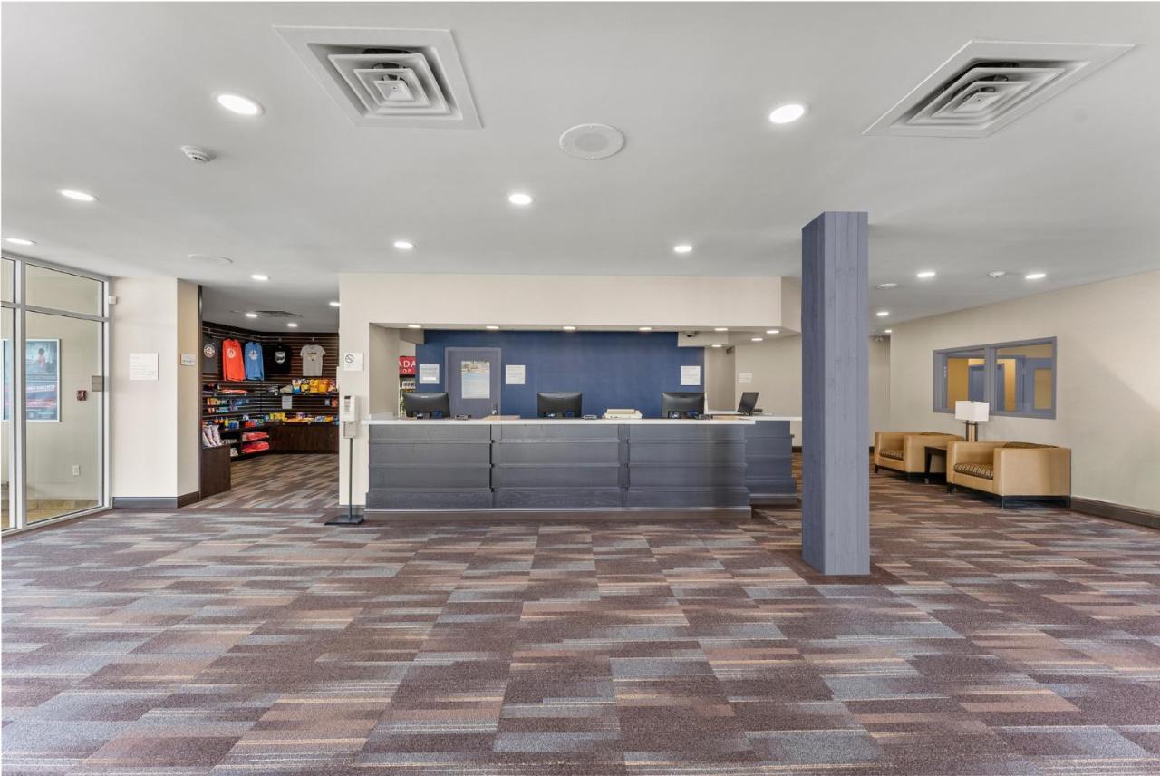 Ramada By Wyndham Near The Falls 3*